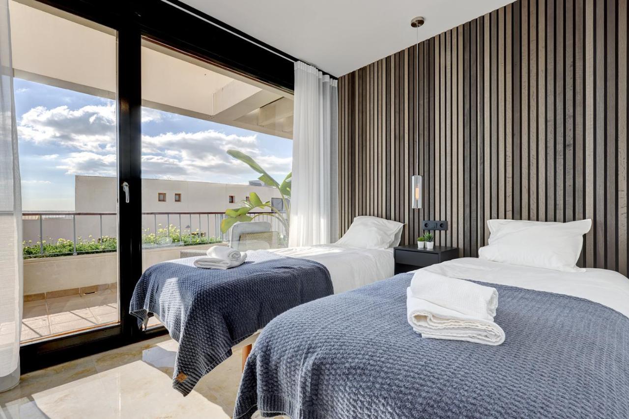 Modern, Elite Hillside W/sea & Mountain Views Marbella