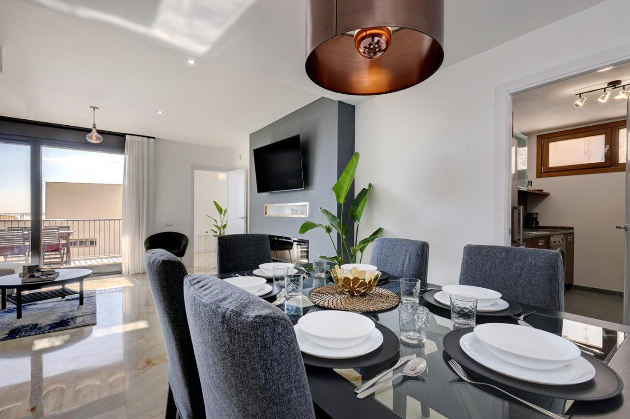 Apartment Modern, Elite Hillside W/sea & Mountain Views
