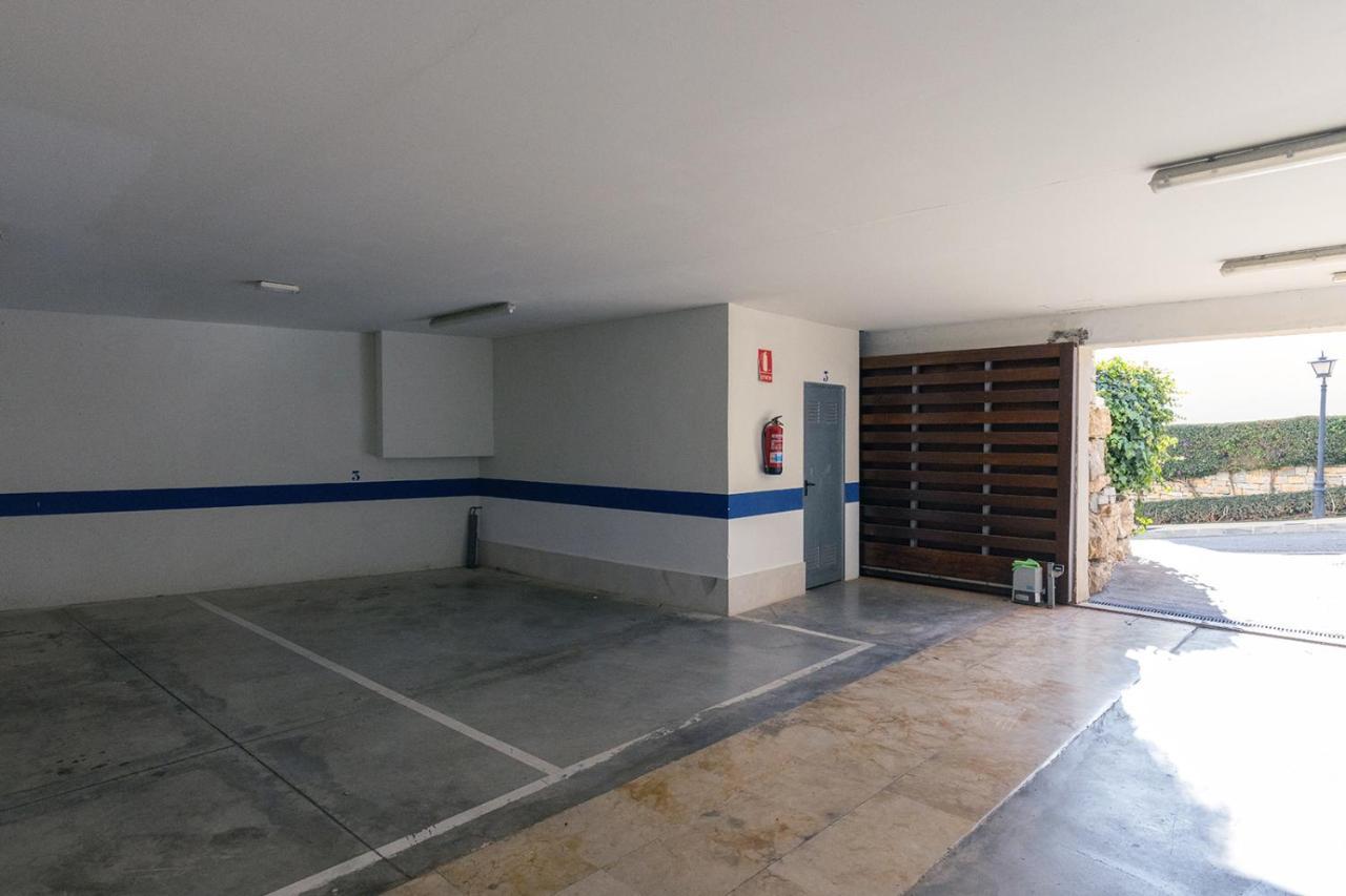 Apartment Modern, Elite Hillside W/sea & Mountain Views Marbella